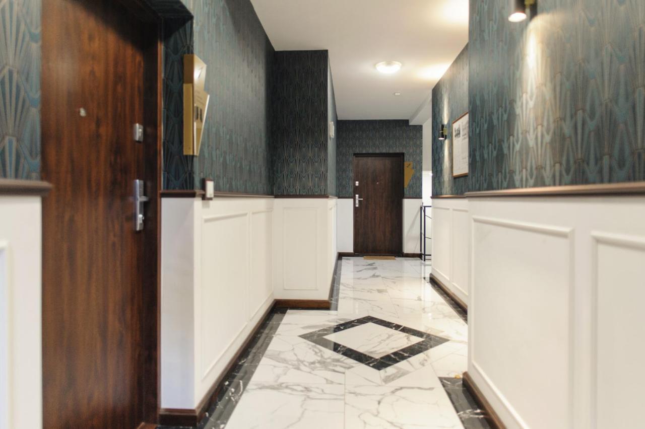 Witkacownia Apartament Z Parkingiem Торунь Екстер'єр фото